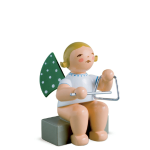 Engel mit Triangel, sitzend