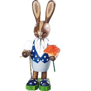 Osterhase mit Blume und Stock