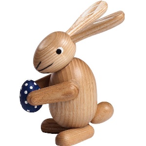 Osterhase mit Ei