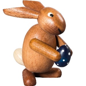 Osterhase mit Ei